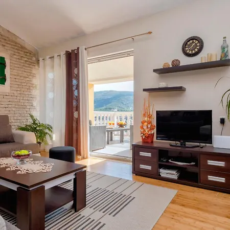 Vista Hvar Jelsa (Hvar)