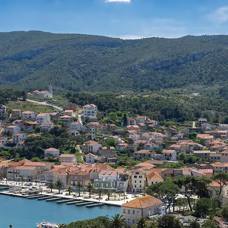 Vista Hvar *